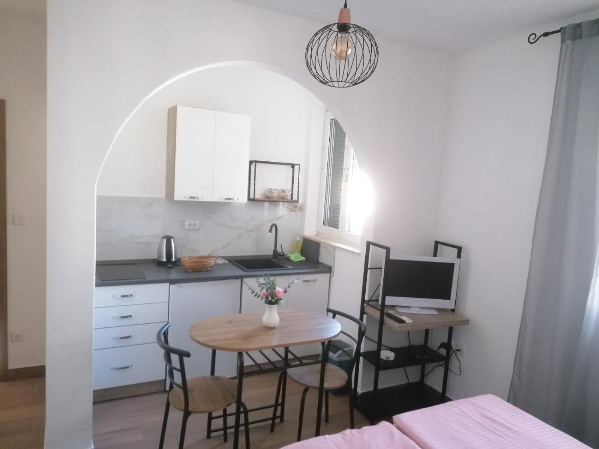 טרוגיר Vila Mateja מראה חיצוני תמונה